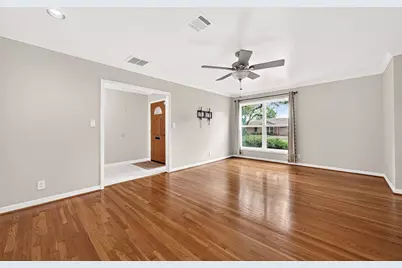 5526 Edith Street, Houston, TX 77081 - Photo 10