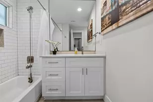 1205 E 26th St, Houston, TX 77009 - Photo 12