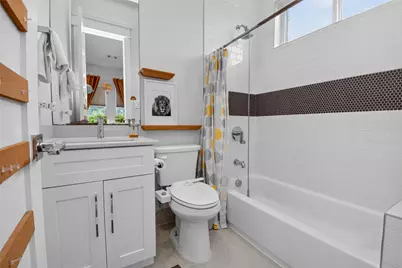 1205 E 26th Street, Houston, TX 77009 - Photo 22