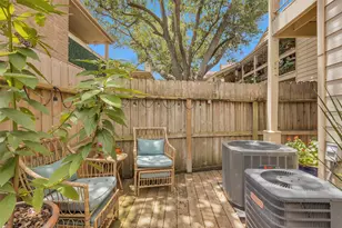 1881 Bering Dr, Houston, TX 77057 - Photo 26