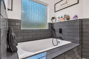 285 Lariat Ln, Livingston, TX 77351 - Photo 18