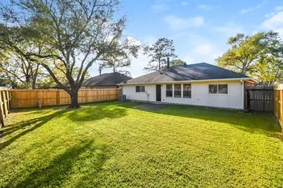 4923 Bayboro Park Drive, Friendswood, TX 77546 - Photo 16