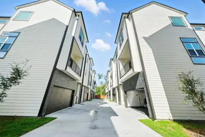 1913 Hoskins Drive #E, Houston, TX 77080 - Photo 18