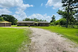 1434 County Rd 878A, Sweeny, TX 77480 - Photo 2