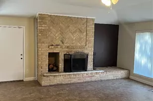 7010 Pickett Dr, Richmond, TX 77469 - Photo 2