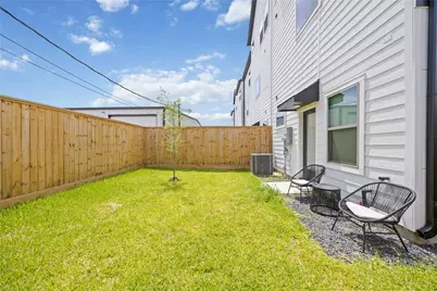 1921 Johanna Drive, Houston, TX 77055 - Photo 22