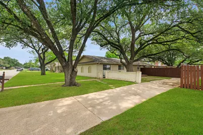 3902 Stillmeadow Drive, Bryan, TX 77802 - Photo 36