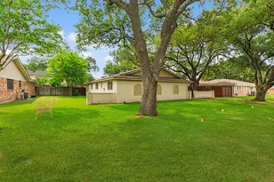 3902 Stillmeadow Dr, Bryan, TX 77802 - Photo 30