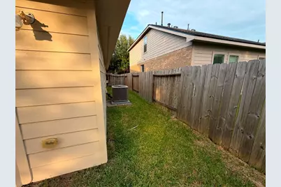 7922 Thorncroft Manor Lane, Richmond, TX 77407 - Photo 18