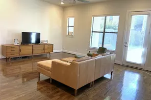 5731 Larkin St, Houston, TX 77007 - Photo 4