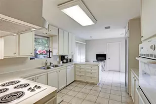 1611 Potomac Dr, Houston, TX 77057 - Photo 6