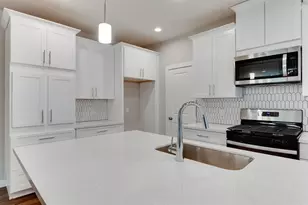 6615 Ezzard Charles Ln, Houston, TX 77091 - Photo 12