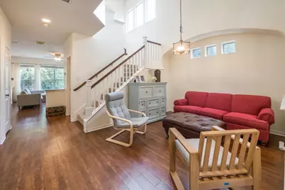 14 N Flickering Sun Circle, The Woodlands, TX 77382 - Photo 4