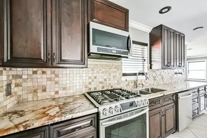 6833 Concho Street, Houston, TX 77074 - Photo 10