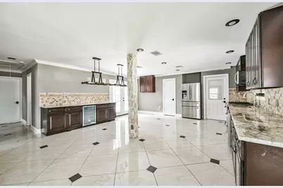 6833 Concho Street, Houston, TX 77074 - Photo 4