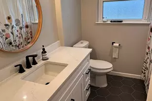 4622 Nina Lee Ln, Houston, TX 77092 - Photo 6