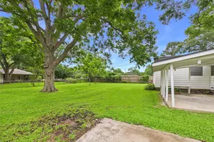 1006 Mac Dr, Sweeny, TX 77480 - Photo 12