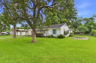 1006 Mac Dr, Sweeny, TX 77480 - Photo 4
