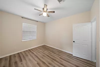 18451 Hills Lake Ct, Montgomery, TX 77316 - Photo 22