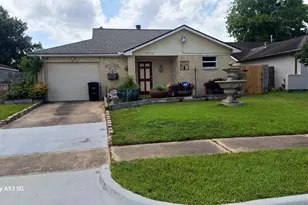 10710 Parkland Woods Dr Dr, Sugar Land, TX 77498 - Photo 2