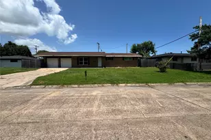 910 San Jacinto Ave, Texas City, TX 77590 - Photo 22