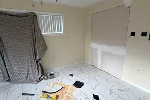 910 San Jacinto Ave, Texas City, TX 77590 - Photo 14