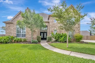 2225 Palm Bay Circle, Seabrook, TX 77586 - Photo 1