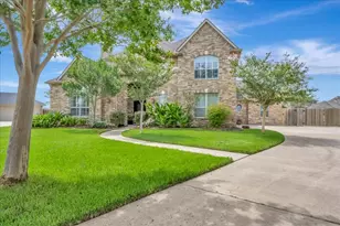 2225 Palm Bay Cir, Seabrook, TX 77586 - Photo 2