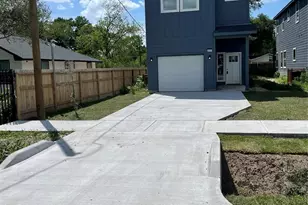 8129 Hoffman St, Houston, TX 77016 - Photo 2