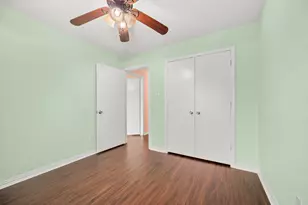 1530 Hunter Green Ln, Fresno, TX 77545 - Photo 12