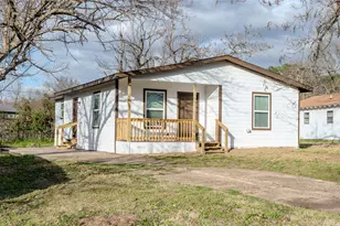 729 N Planters St, Emory, TX 75440 - Photo 2