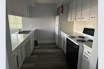 800 Travis Street #RedBud, Columbus, TX 78934 - Photo 6