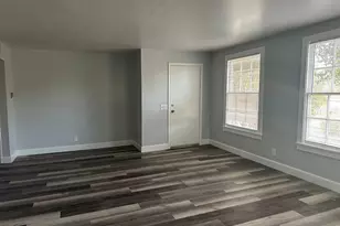 800 Travis St, Columbus, TX 78934 - Photo 4