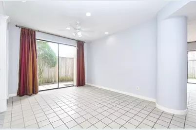 11747 Riverview Dr, Houston, TX 77077 - Photo 14
