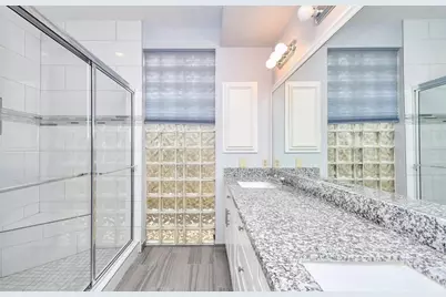 11747 Riverview Dr, Houston, TX 77077 - Photo 32