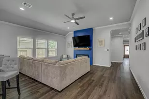 320 Carlos Leal Dr, Dayton, TX 77535 - Photo 6