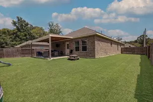 320 Carlos Leal Dr, Dayton, TX 77535 - Photo 36