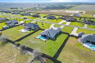 3726 Amanda Ln, Robstown, TX 78380 - Photo 32