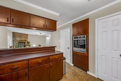 1728 Dolphin Drive, Seabrook, TX 77586 - Photo 8