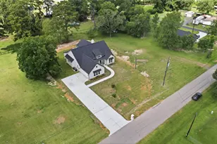 630 County Rd 4023, Dayton, TX 77535 - Photo 40