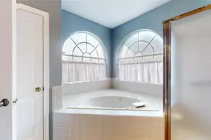 16215 Willowpark Dr, Tomball, TX 77377 - Photo 22