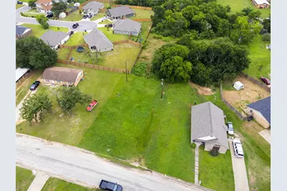401 W Kleb Street, Caldwell, TX 77836 - Photo 2