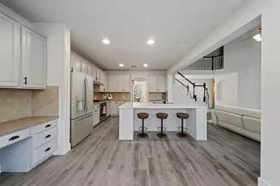 39 W Prairie Dawn Circle, The Woodlands, TX 77385 - Photo 4