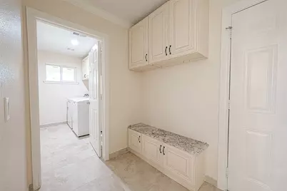 3019 Stoney Brook Drive, Houston, TX 77063 - Photo 18
