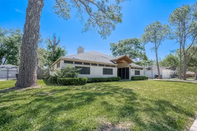 3019 Stoney Brook Drive, Houston, TX 77063 - Photo 2