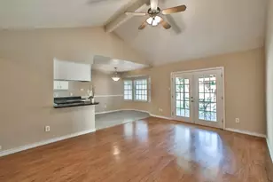 9238 Rockhurst Dr, Houston, TX 77080 - Photo 2