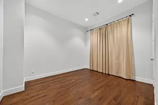 11012 Ave Malkenu Ave, Houston, TX 77043 - Photo 32