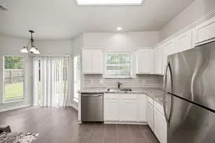 101 Cacao St, Lake Jackson, TX 77566 - Photo 8