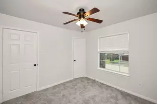 101 Cacao St, Lake Jackson, TX 77566 - Photo 16
