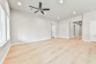 3915 Sugardale St, Baytown, TX 77521 - Photo 8